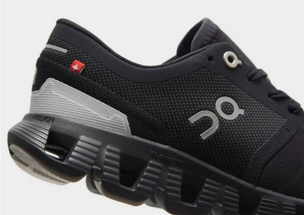 On Cloud X 3 trainer Black white
