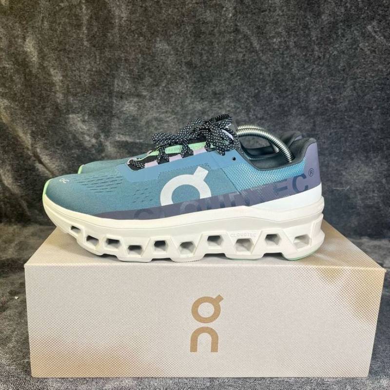 On cloud dust vapour Blue