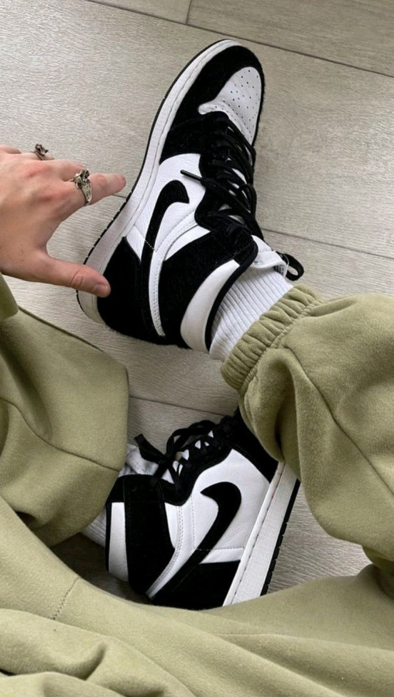 RETRO 1 CARBON FIBRE NO RETURN