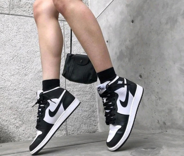RETRO 1 CARBON FIBRE NO RETURN