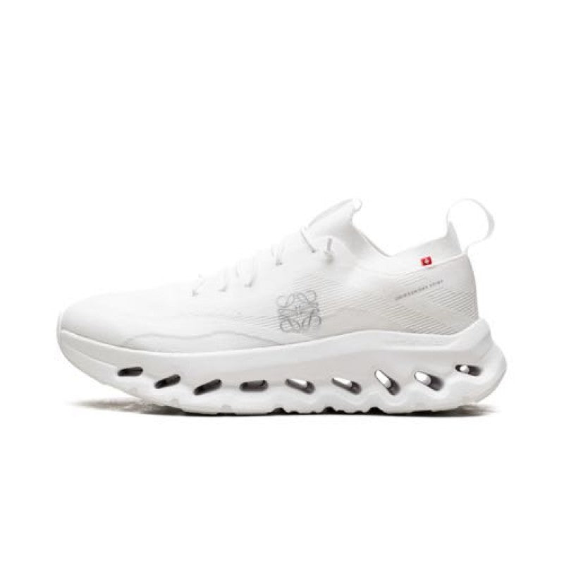 ON CLOUD TILT X LOEWE ALL WHITE