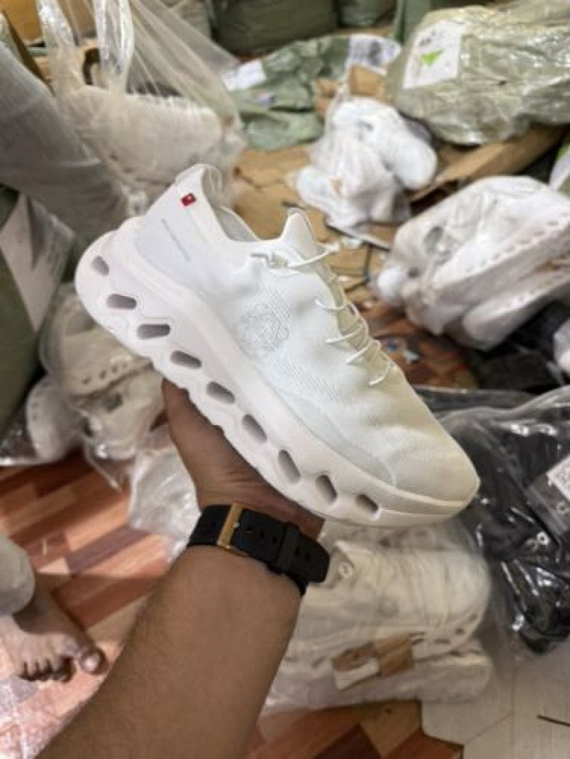 ON CLOUD TILT X LOEWE ALL WHITE