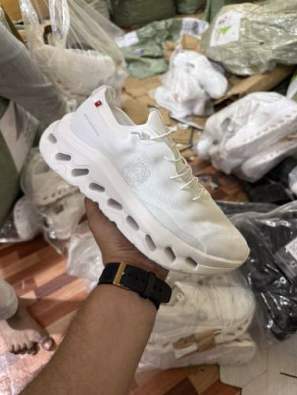 ON CLOUD TILT X LOEWE ALL WHITE