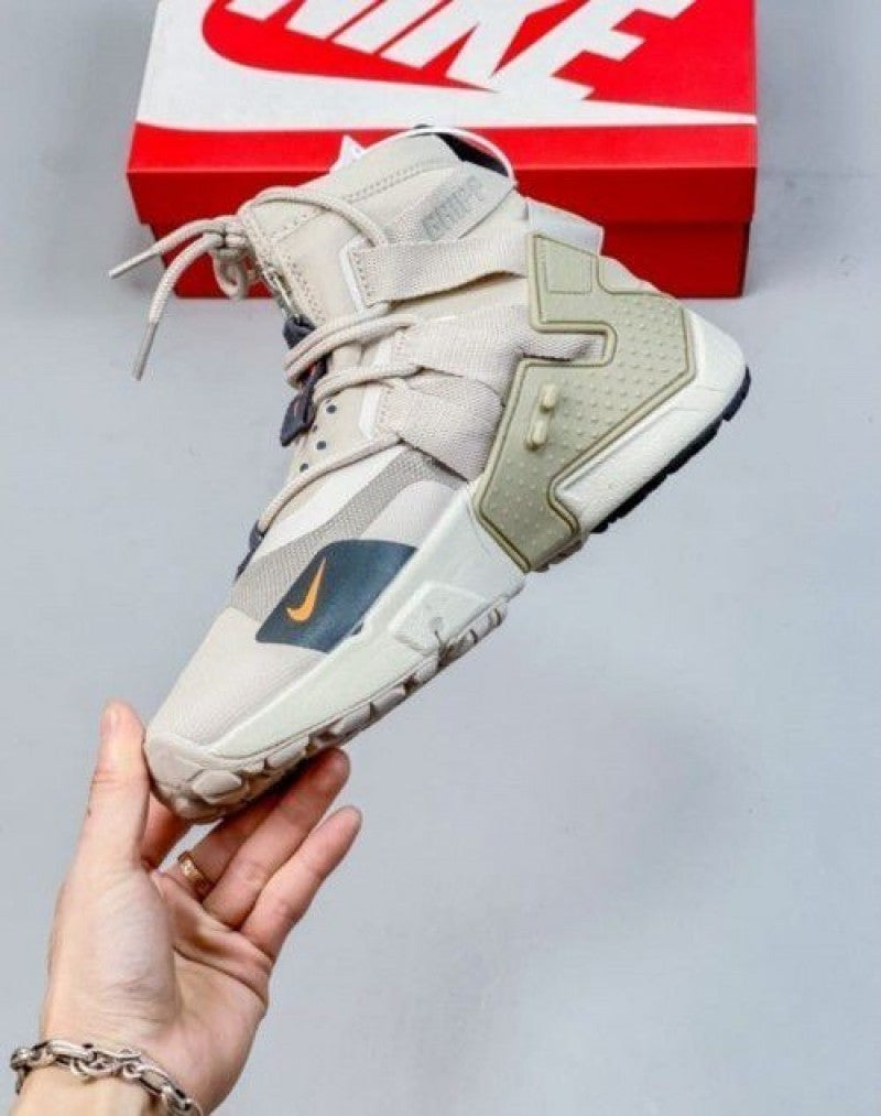NIKKE HUARACHE GRIPP GS DESERT