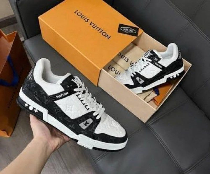 LOUIS VUITTON TRAINER LV WHITE BLACK