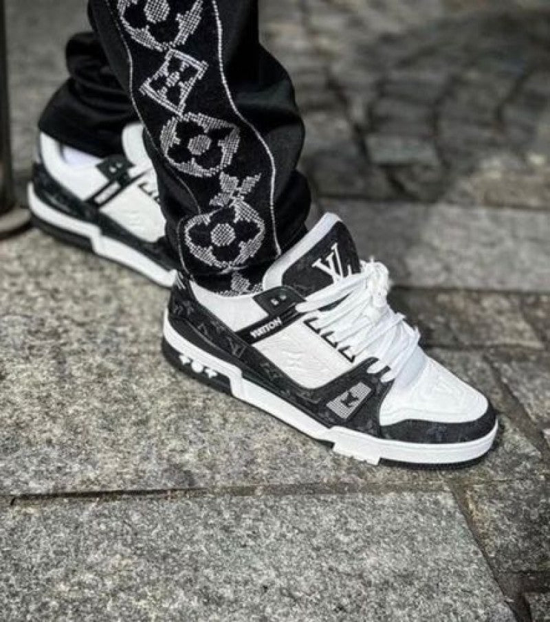 LOUIS VUITTON TRAINER LV WHITE BLACK