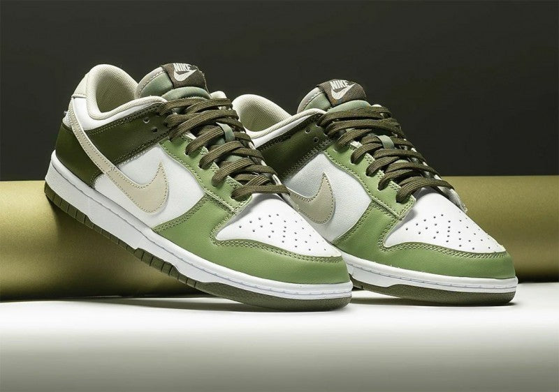 NIKE SB DUNK LOW OIL GREEN