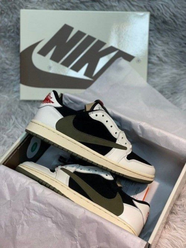 AIR JORDAN RETRO 1 LOW TRAVIS SCOTT OLIVE SEMI UA WITH 3 EXTRA LACES (FIX)