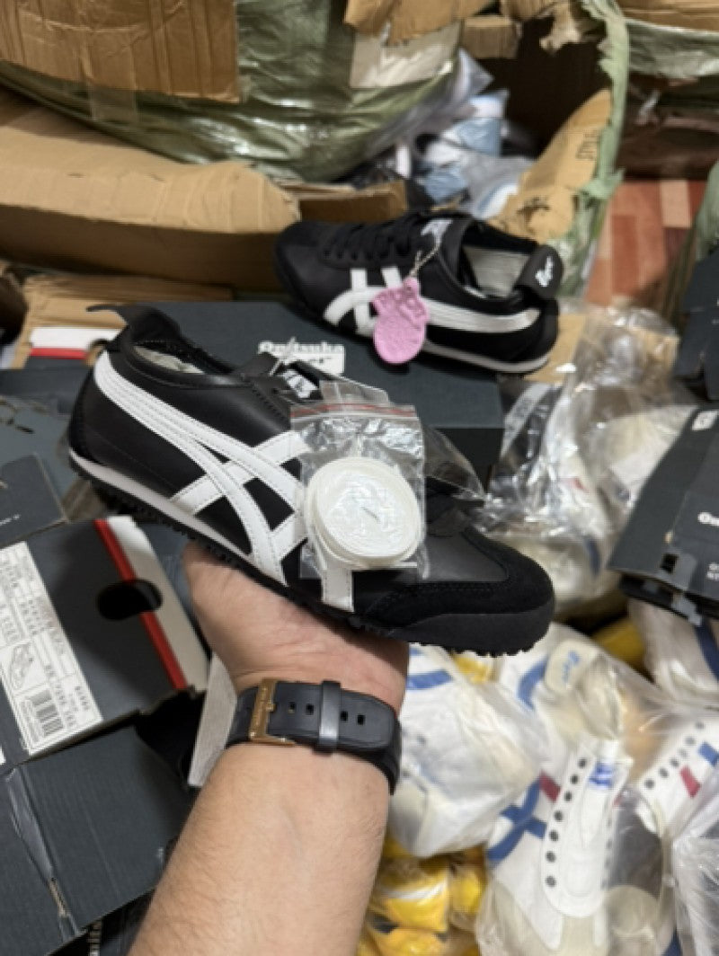 ONITSUKA tiger mexico 66 black white 1st lether quality with patou keychain & 3 extra laces