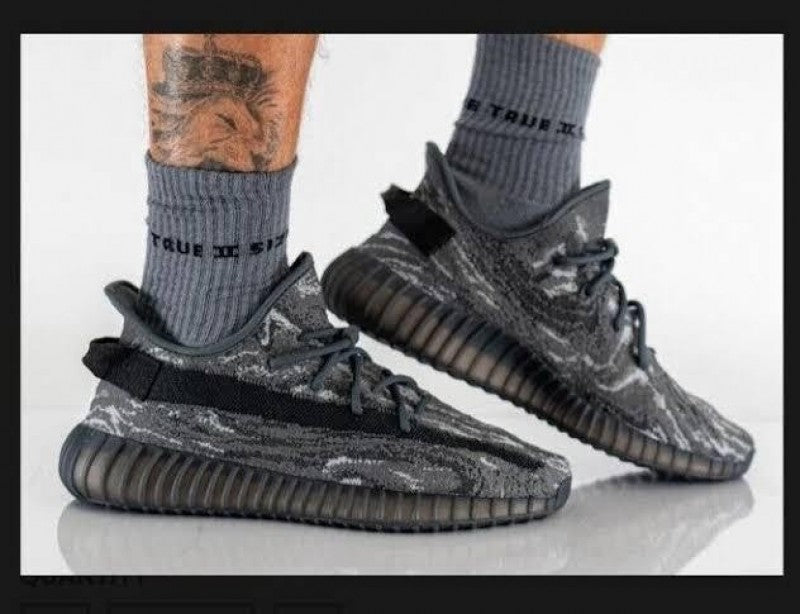 ADIDAAS YEEZY 350 DARK SALT WITH FULL KIT