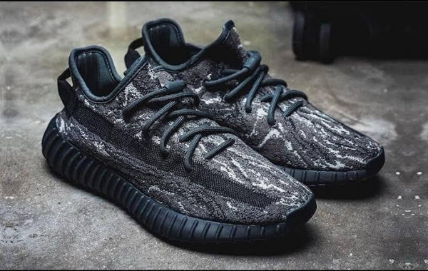ADIDAAS YEEZY 350 DARK SALT WITH FULL KIT