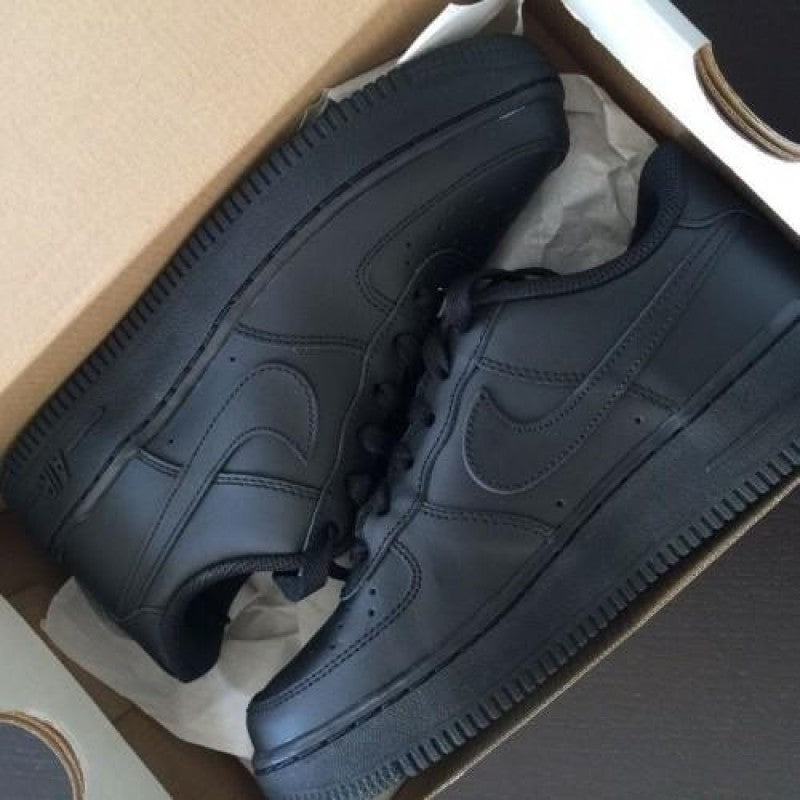 AIRFORCE 1 TRIPPLE BLACK