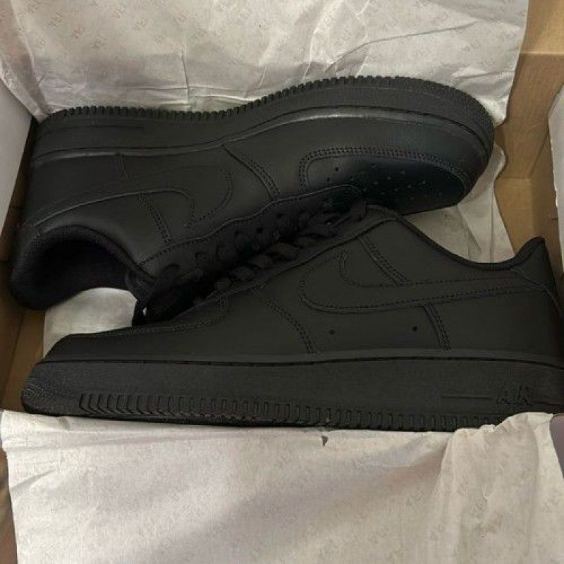 AIRFORCE 1 TRIPPLE BLACK