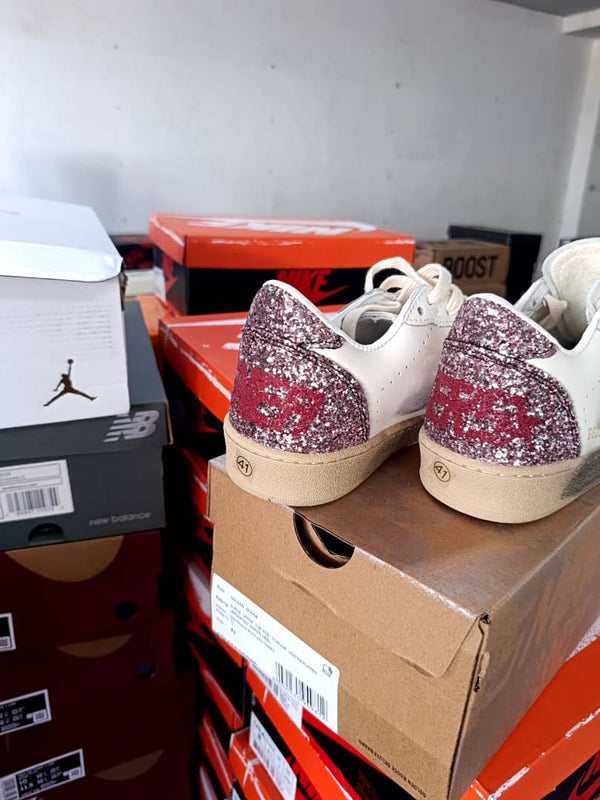 GOLDEN GOOSE BALLSTAR RED STAR GLITTER BLACK