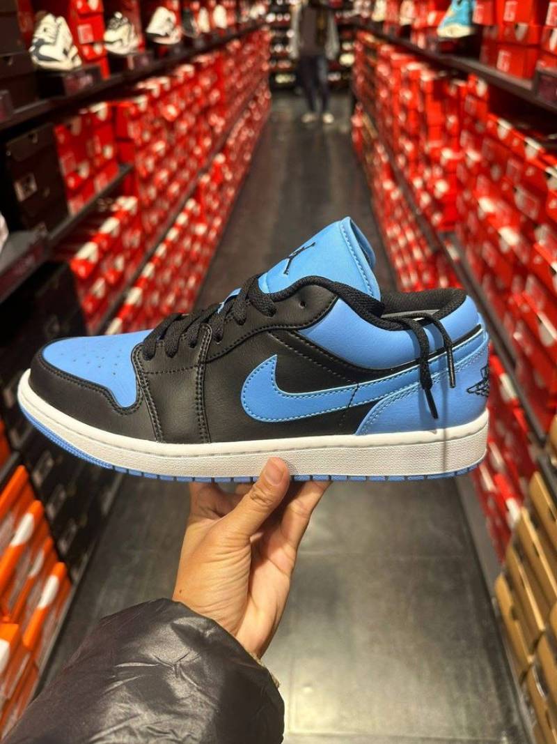 Nik e Air Jordan 1 Low University Blue