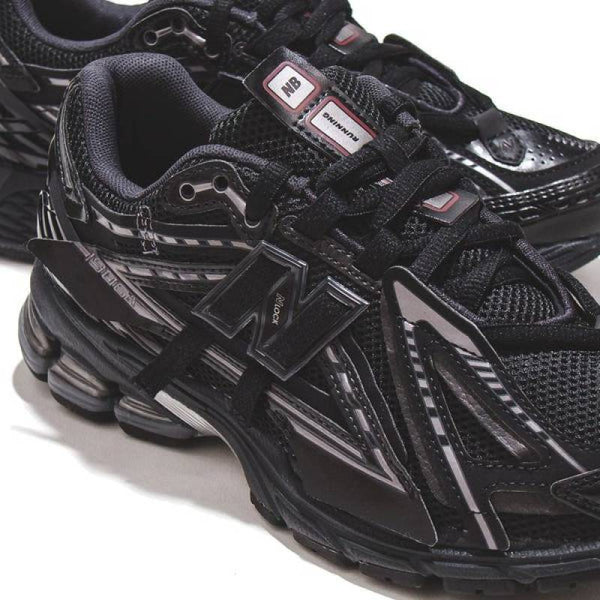 NB 1906A Black