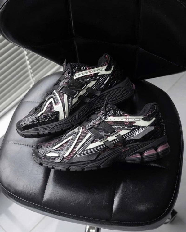 NB 1906A Black Dragon Berry