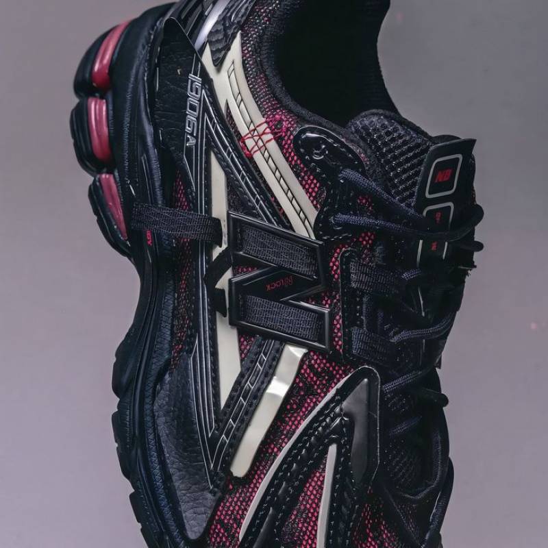 NB 1906A Black Dragon Berry