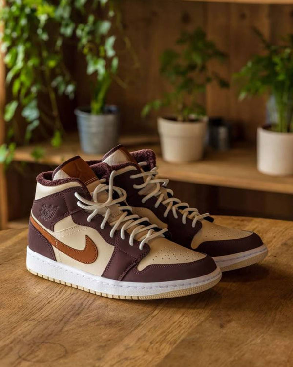 Air Jordan 1 Mid SE Brown Basalt Oatmeal 