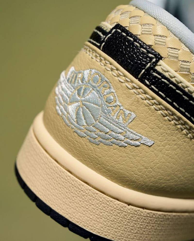 Air Jordan 1 Low SE Coconut Milk Black