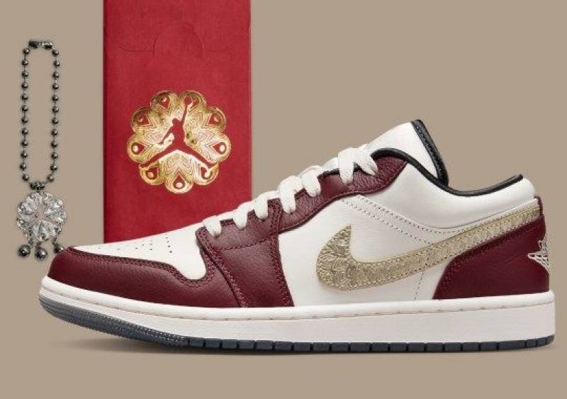 Air Jordan 1 Low SE Year of the Dragon