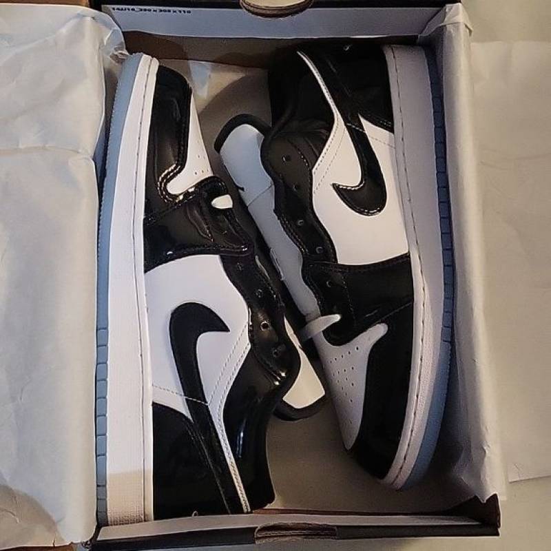 Air Jordan 1 Low SE Concord Black
