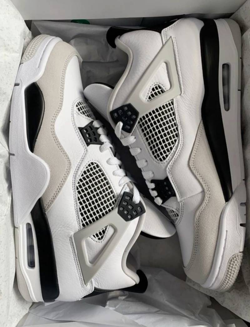 Air Jordan 4 Retro 4 Military Black