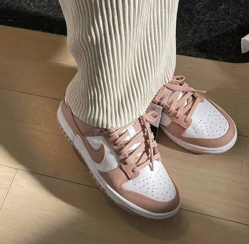 Nik e Dunk Low Rose Whisper