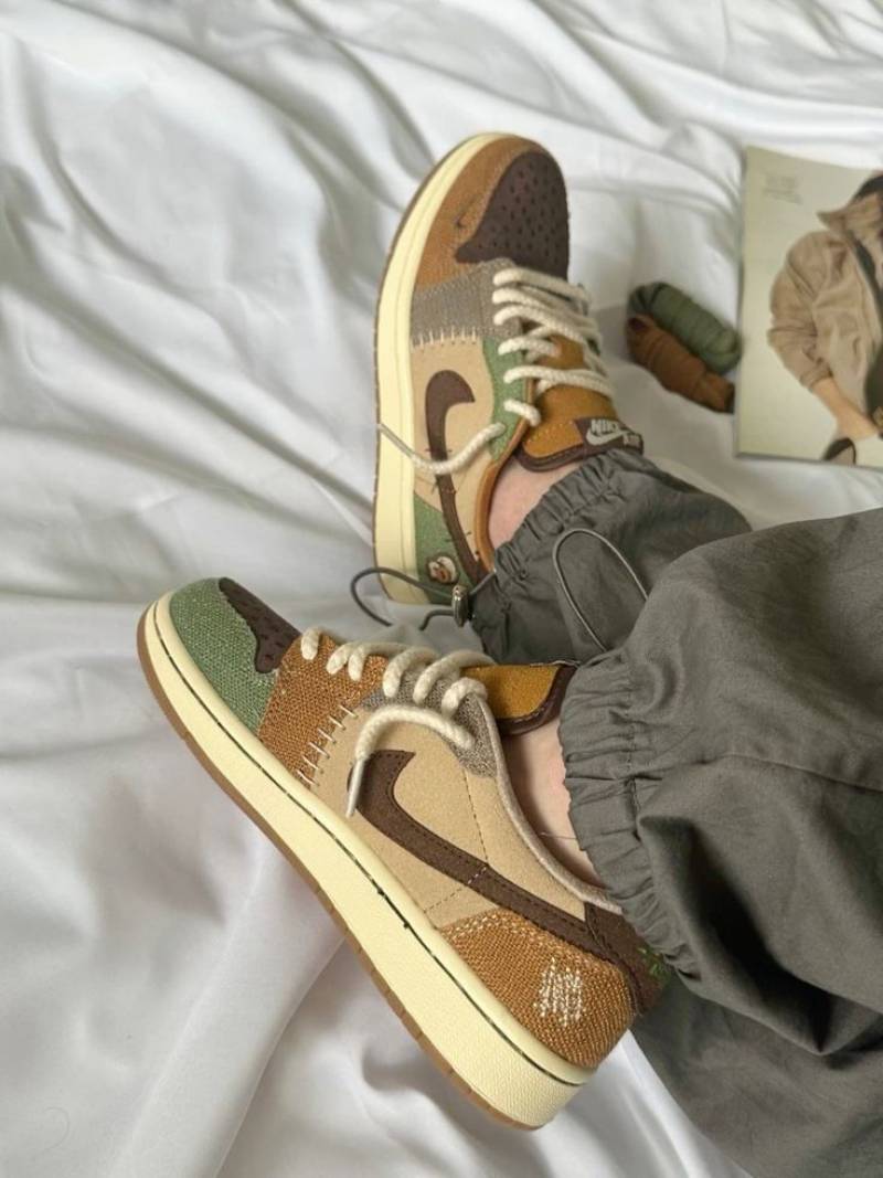 Zion Williamson x Air Jordan 1 Retro Low OG Voodoo