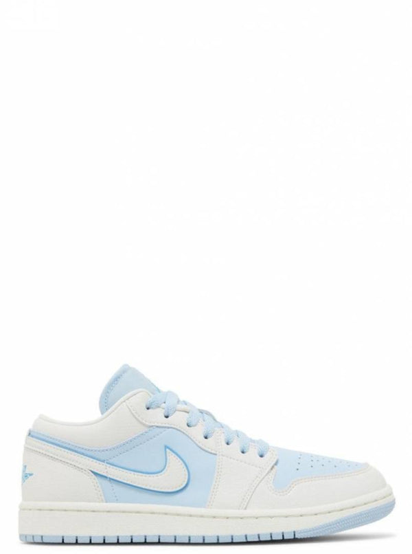 Nik e Air Jordan 1 Low SE Reverse Ice Blue