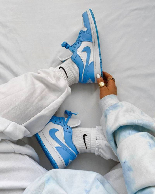 Nik e Air Jordan 1 Low UNC