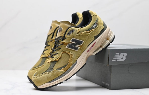 NEW BALANCE 2002R DP OLIVE