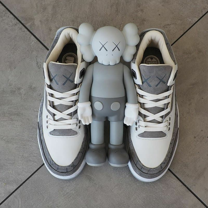 AIR JORDAN RETRO 3 X KAWS