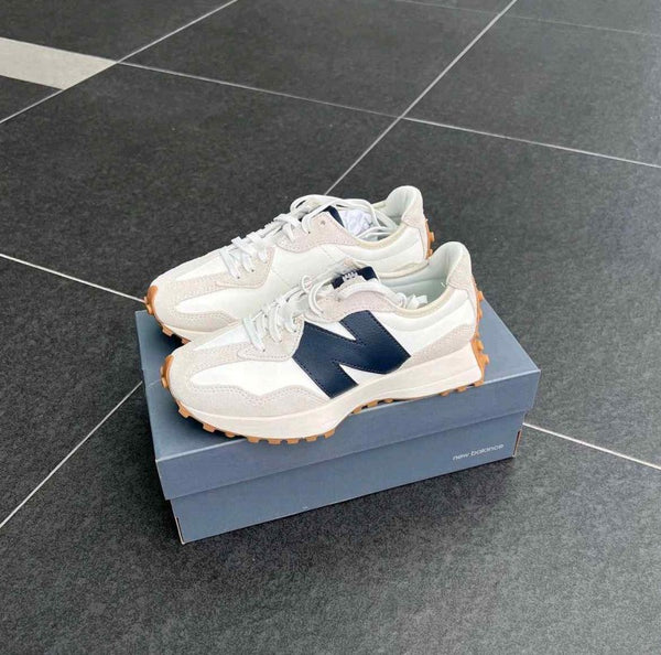 New Balanc_e 327 White Navy 083
