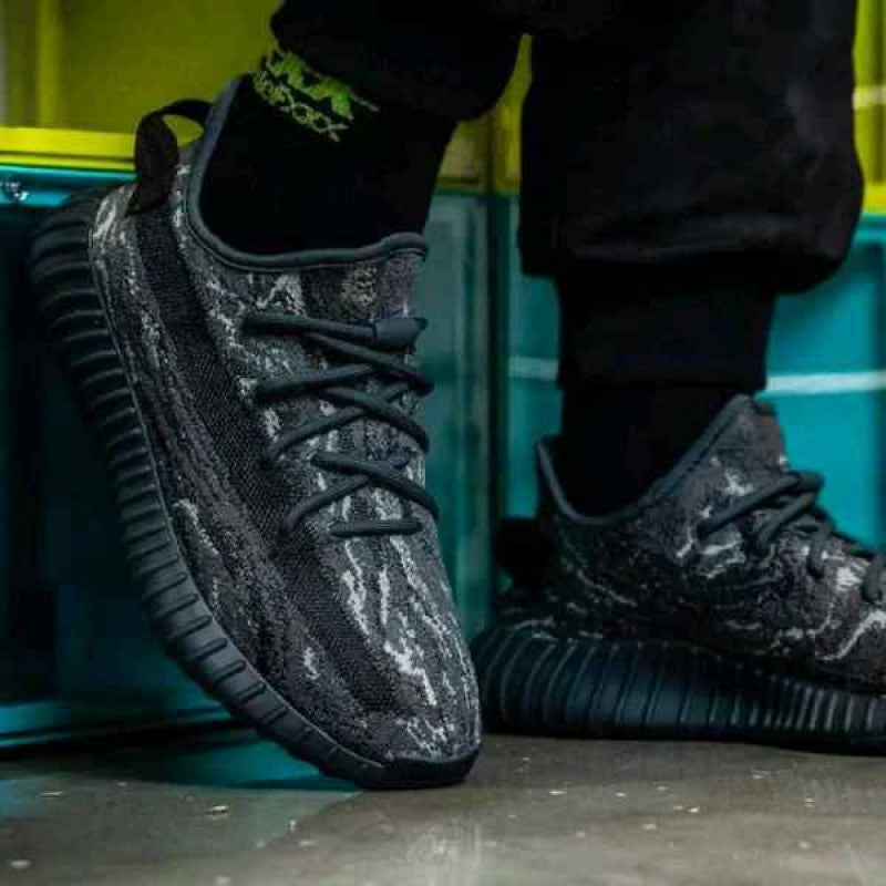 Adida_s Yeezy 350 MX Dark Salt 003