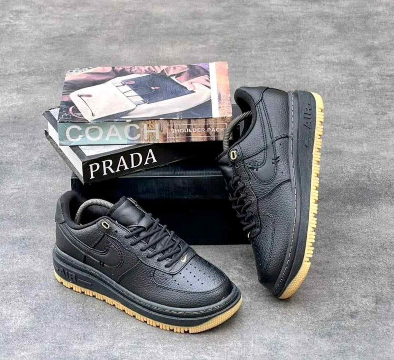 Nik e Airforce 1 Luxe Black Gum (340