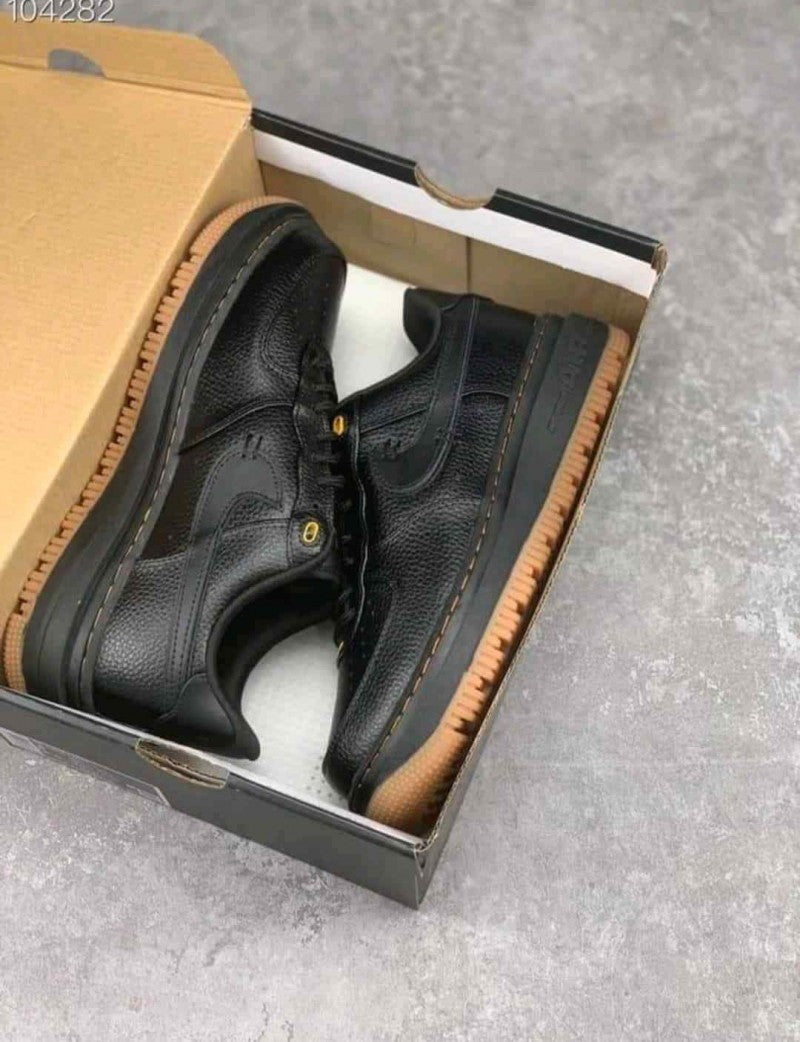 Nik e Airforce 1 Luxe Black Gum (340