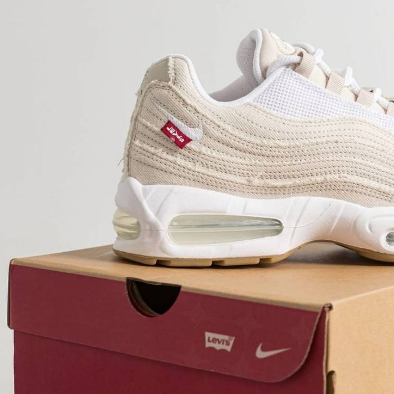 Levis x Air Max 95 OG Light Orewood Brown