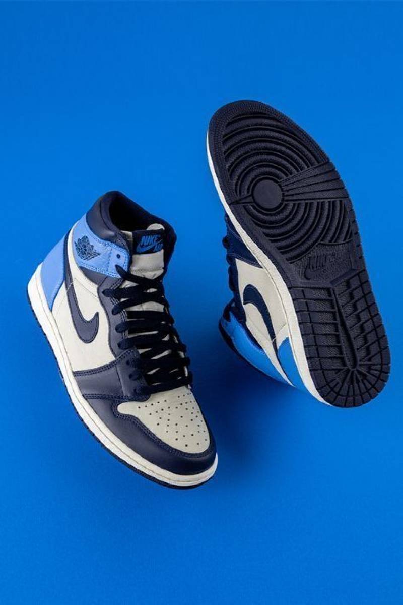Air Jordan 1 Retro High OG Obsidian