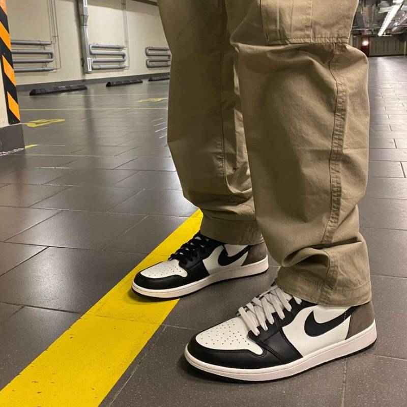 Air Jordan 1 Retro Low OG Mocha Suede Quality 