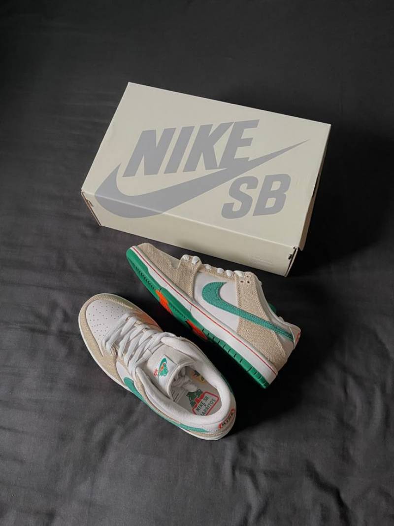 Jarritos x Dunk low SB 