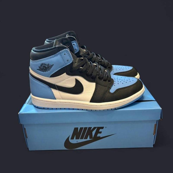 Air Jordan 1 Retro High OG UNC Toe