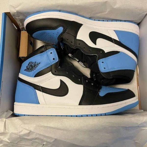 Air Jordan 1 Retro High OG UNC Toe