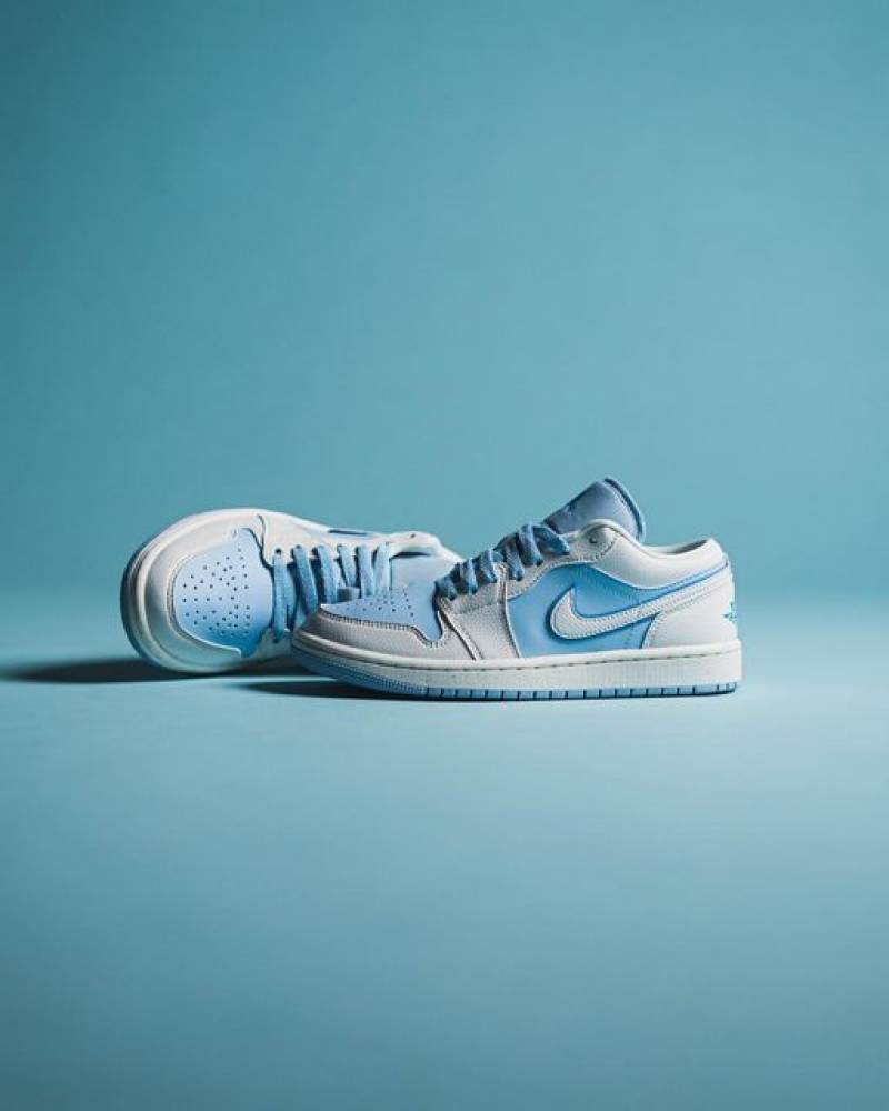 Air Jordan 1 Low SE Reverse Ice Blue