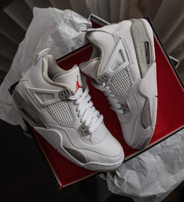 Air Jordan 4 Retro White Oreo