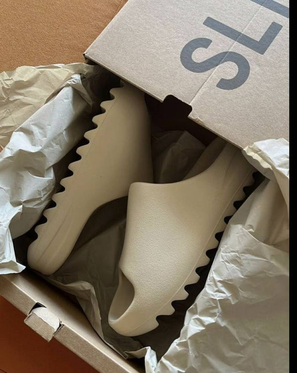 Yeezy Slide Bone