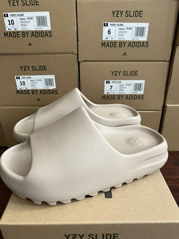 Yeezy Slide Pure