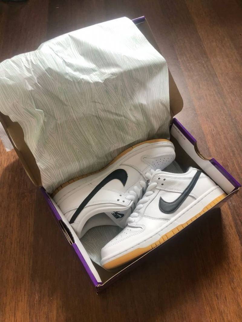 Dunk low SB White Gum