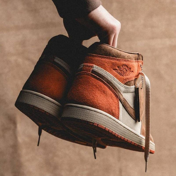 Air Jordan 1 Retro High OG Dusted Clay