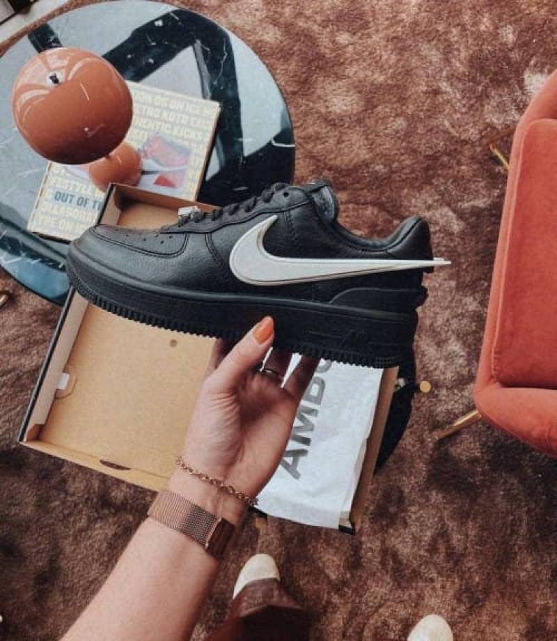 Airforce 1 X ambush black